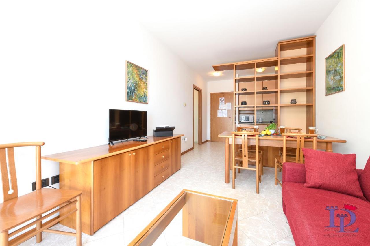 Desenzanoloft Official Partner Marriott Homes & Villas - A Casa Di Attila Desenzano del Garda Exterior foto